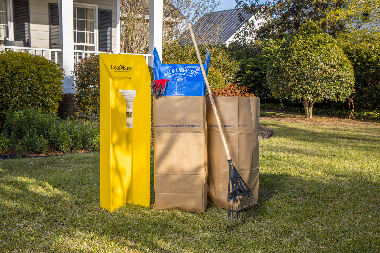Leaf Easy Chute & Scoop Combo